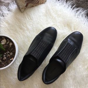 VINCE Leather Sneakers Black Slip On Shoes